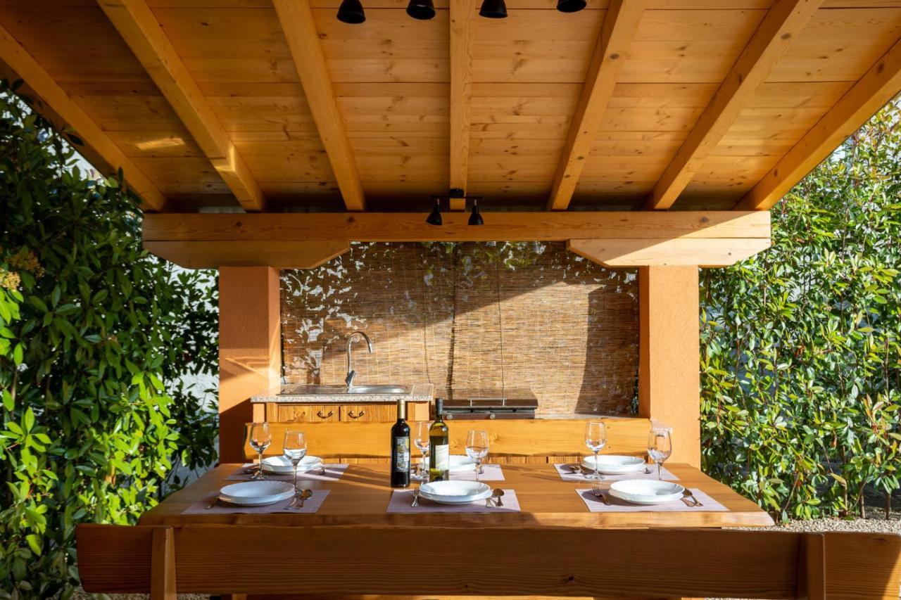 Nenadici  Holiday House Toici מראה חיצוני תמונה