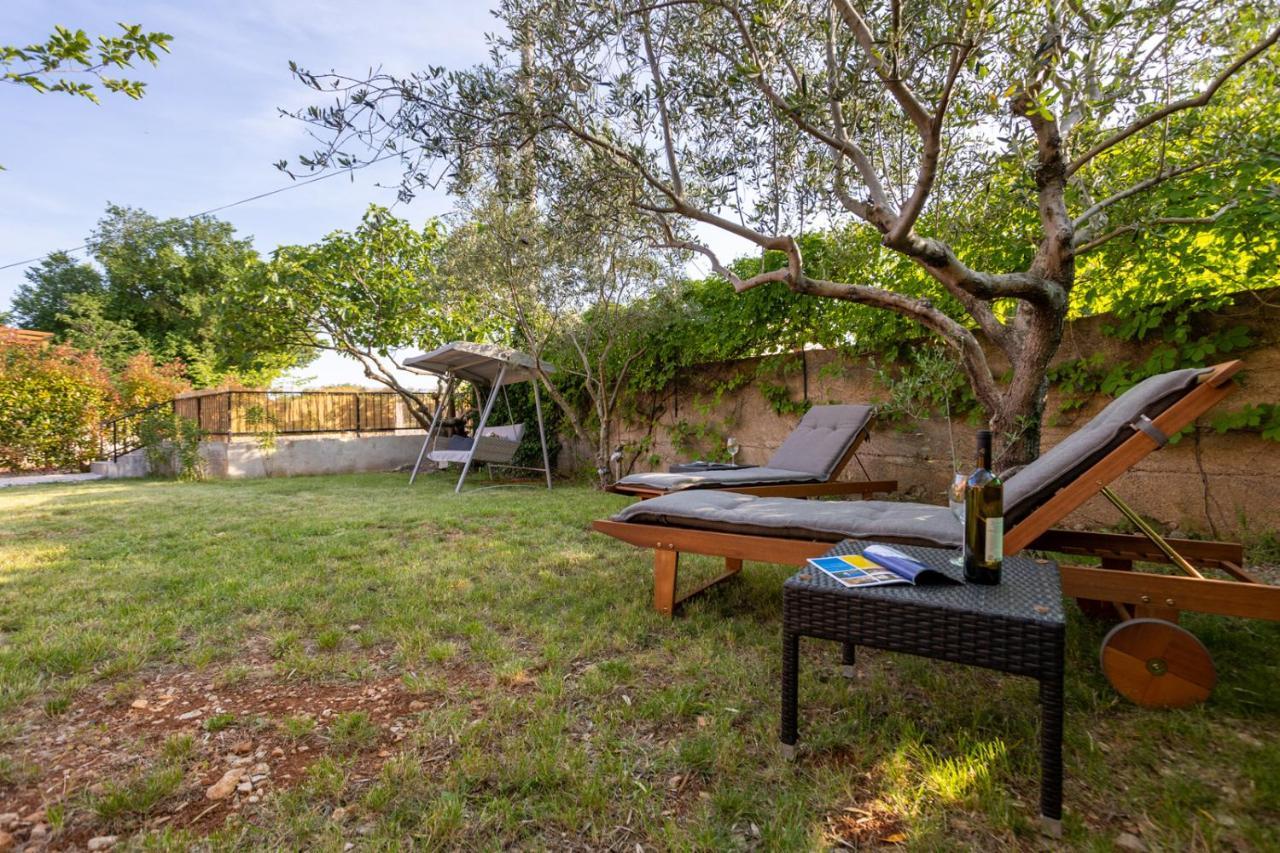 Nenadici  Holiday House Toici מראה חיצוני תמונה