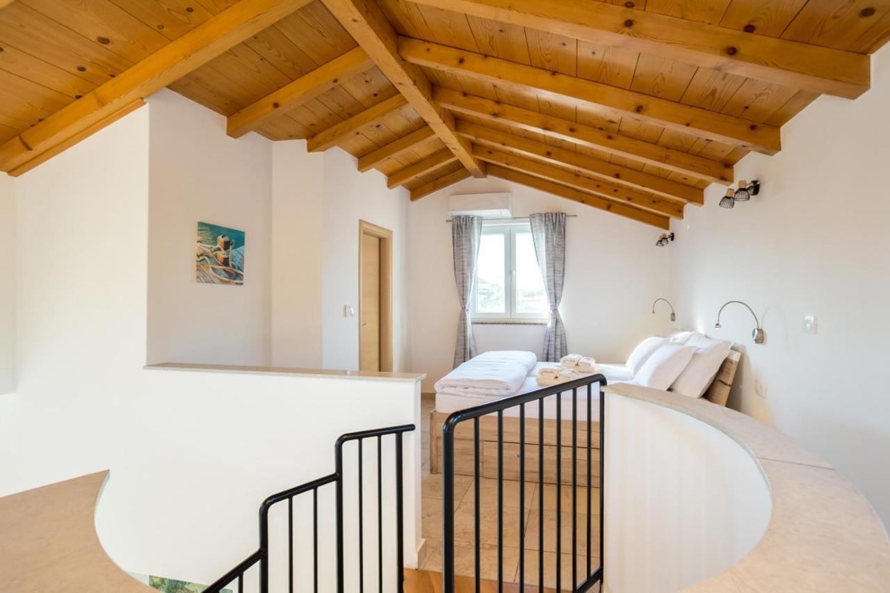 Nenadici  Holiday House Toici מראה חיצוני תמונה